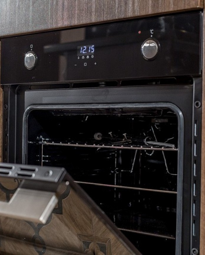 KRONA на TV. Кухня в стиле «шале»