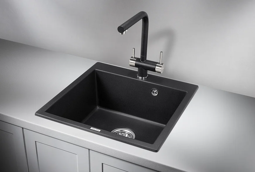 QUADRAT W510-520 1 BLACK